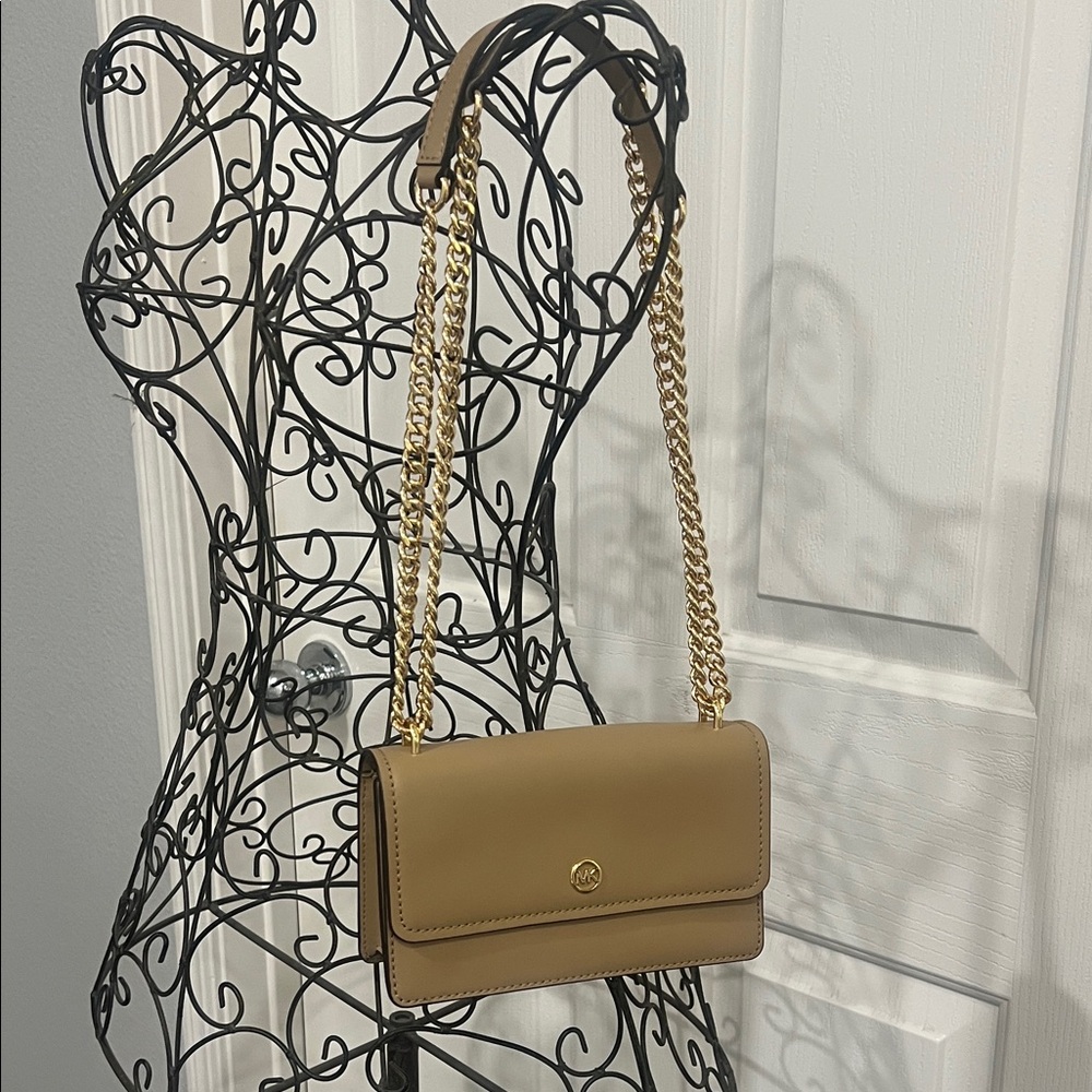 Michael Kors Tan Crossbody Bag with Gold Chain. NWOT